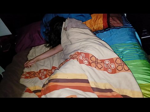 ❤️ Njërku qorton njerkën e tij të re ndërsa ajo fle. ️❌ Pornografi anale tek ne sq.porngameshub.ru ﹏